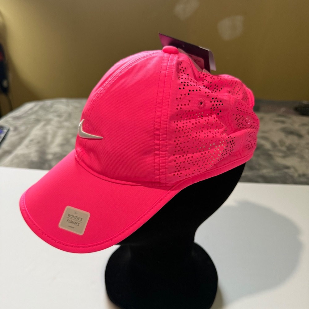 Nike Golf Hat Womens OS Pink Dri-FIT Perforated Adjustable Performance New - Picture 2 of 9
